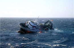 Tàu Trung Quốc cứu 26 thủy thủ Philippines 